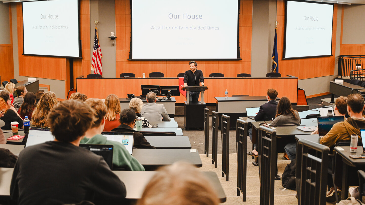 Popular TED Speaker Tim Urban Encourages Idea Lab To Help Society
